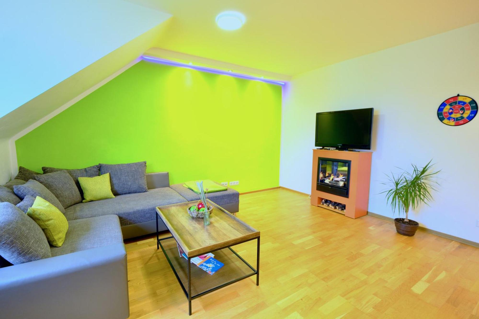 Happybnb - Stilvolles, Naturgelegenes Apartment Mit Blick Auf Den Mittellandkanal Und Die Wasserstadt Hannover - Kamin, Parken Und Spielplatz Екстер'єр фото